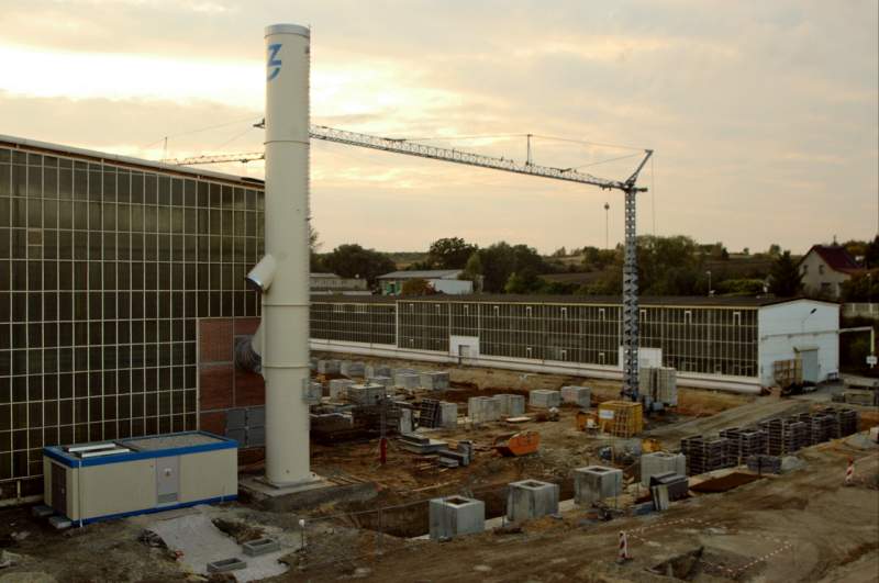 Bild einer Baustelle, in der das Werk in Zeitz entsteht