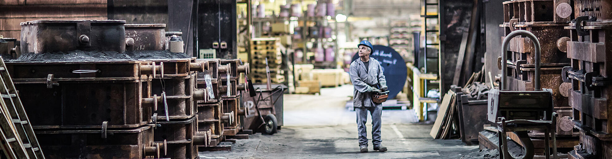 Mitarbeiter der Silbitz Group in Fertigungshalle
